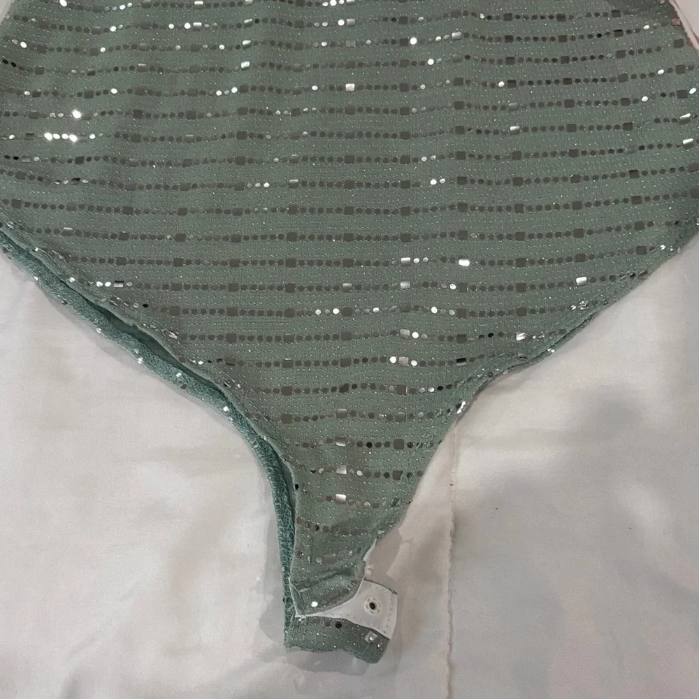 iris sage green